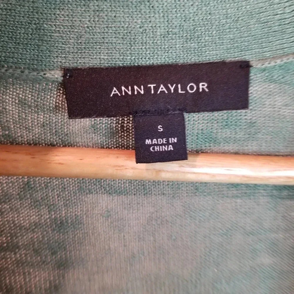 Ann Taylor Women's Linen Blend Cardigan Size Small Green Buttons - Picture 6 of 10